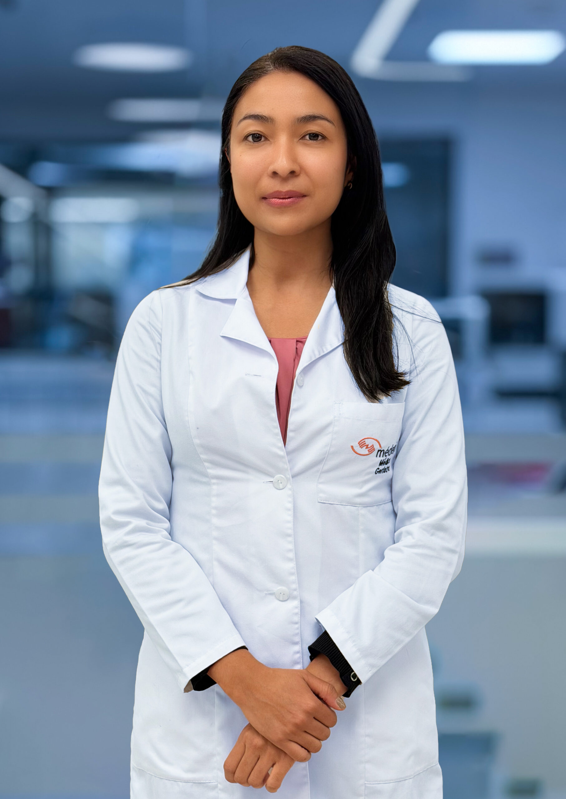 Fotografía oficial de la Dra. Ángela Patricia Marriaga Ángel, médica geriatra del Hospital Universitario Mayor Méderi